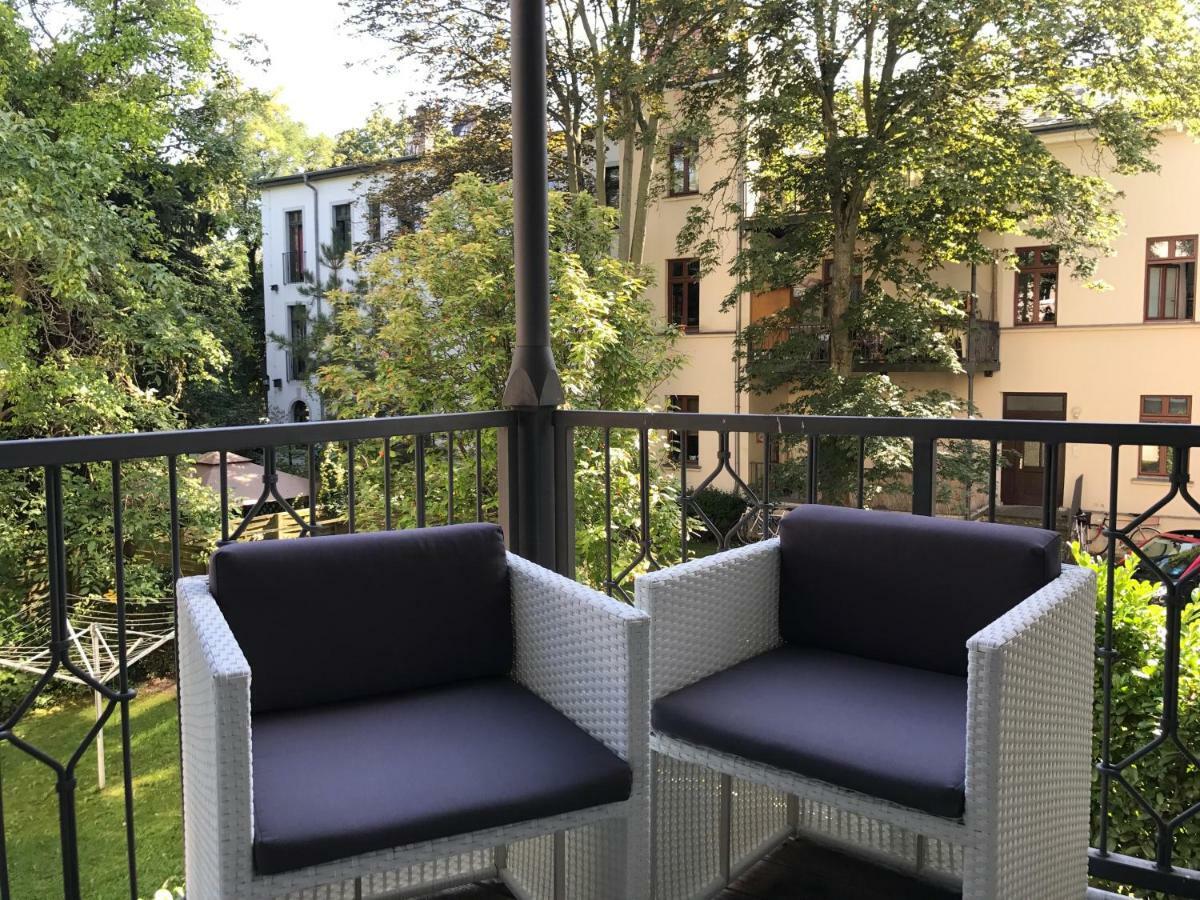 Westside Apartment *
